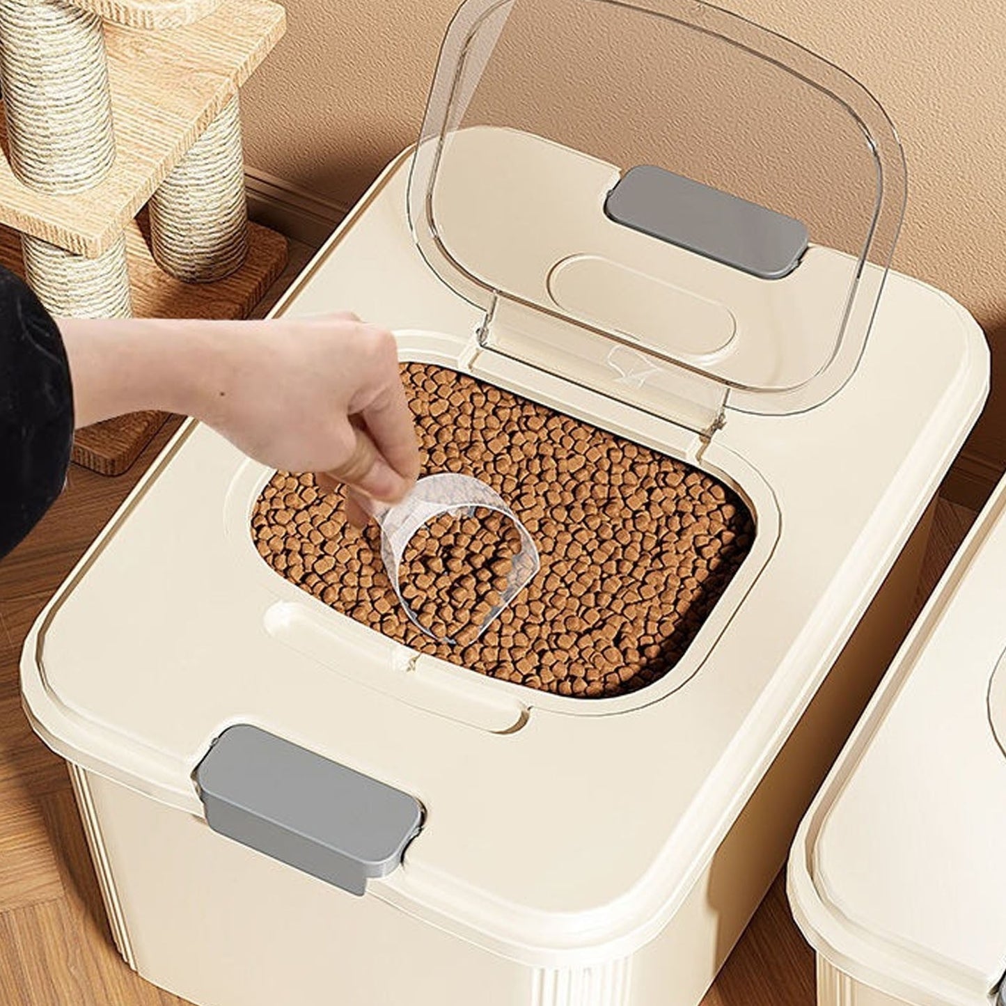 Airtight Pet Food Storage Container | Medium | Up to 10lbs | With Measuring Cup