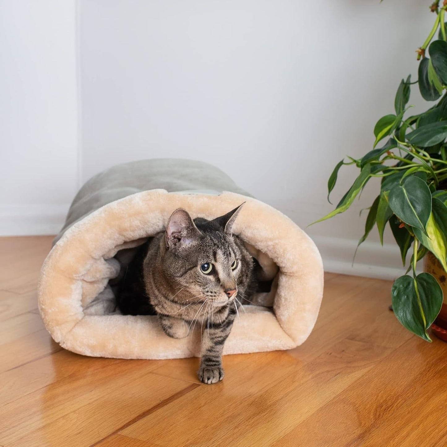 Universal Warm Pet Bed for Cats and Dogs Gray