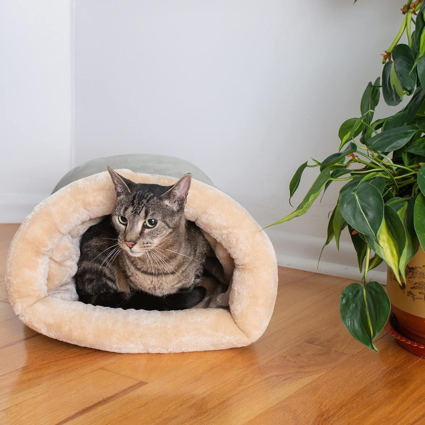 Universal Warm Pet Bed for Cats and Dogs Gray