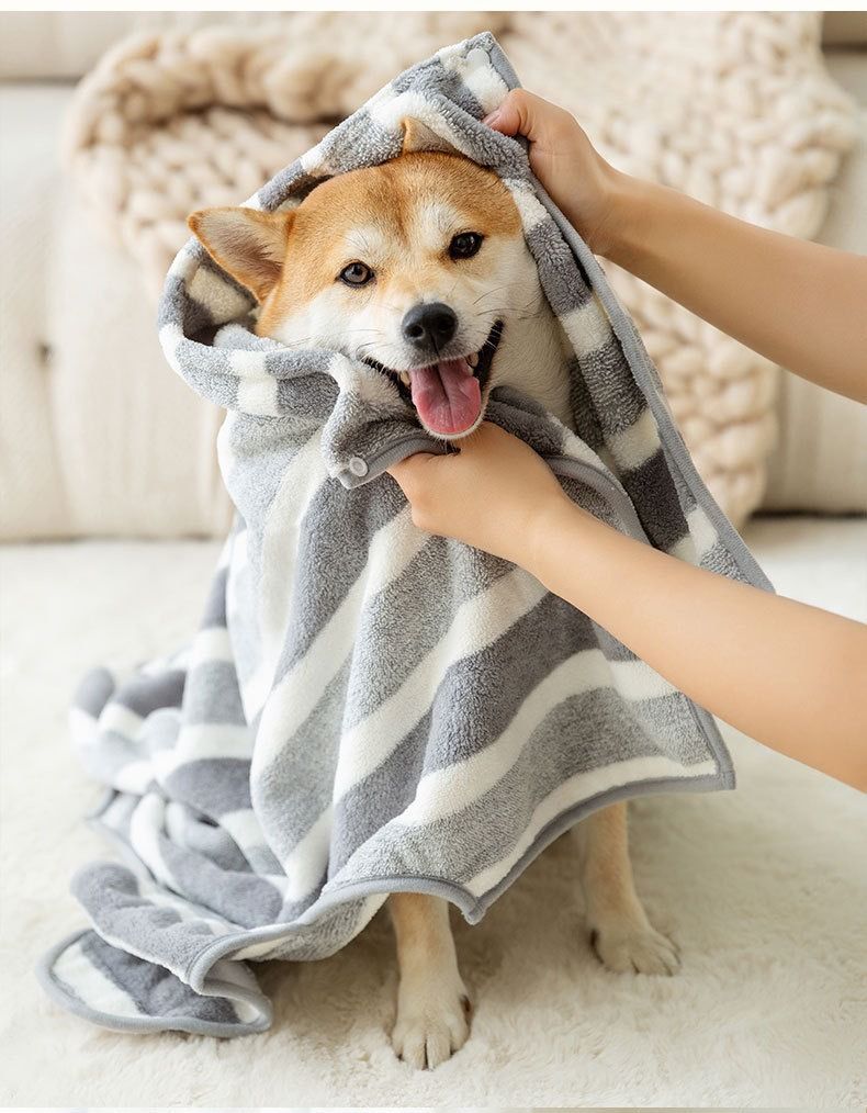 Grey & White Pet Quick-Dry Bathrobe | Coral Fleece | Adjustable Belly Strap | Large | Dogs & Cats